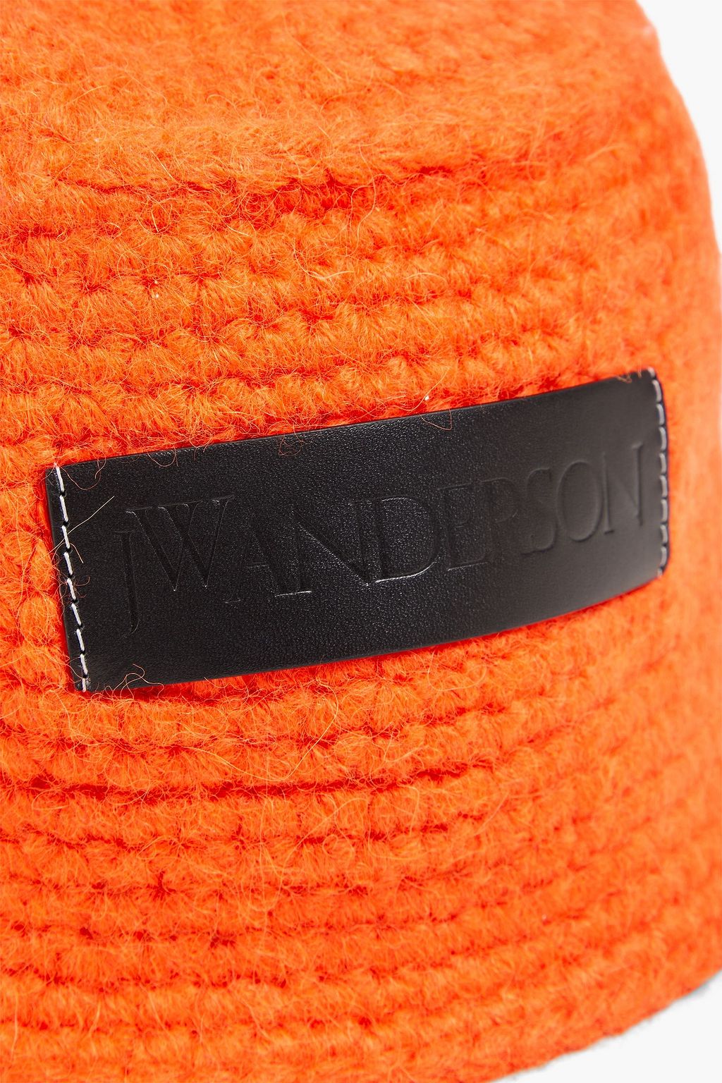 JW ANDERSON قبعة على شكل دلو من نسيج محبوك