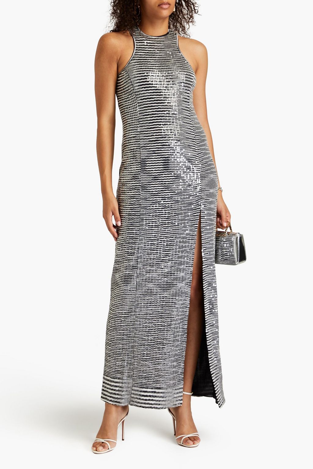 MISSONI فستان طويل مصنوع من نسيج بحبكة كروشيه ومزين بأقراص برّاقة