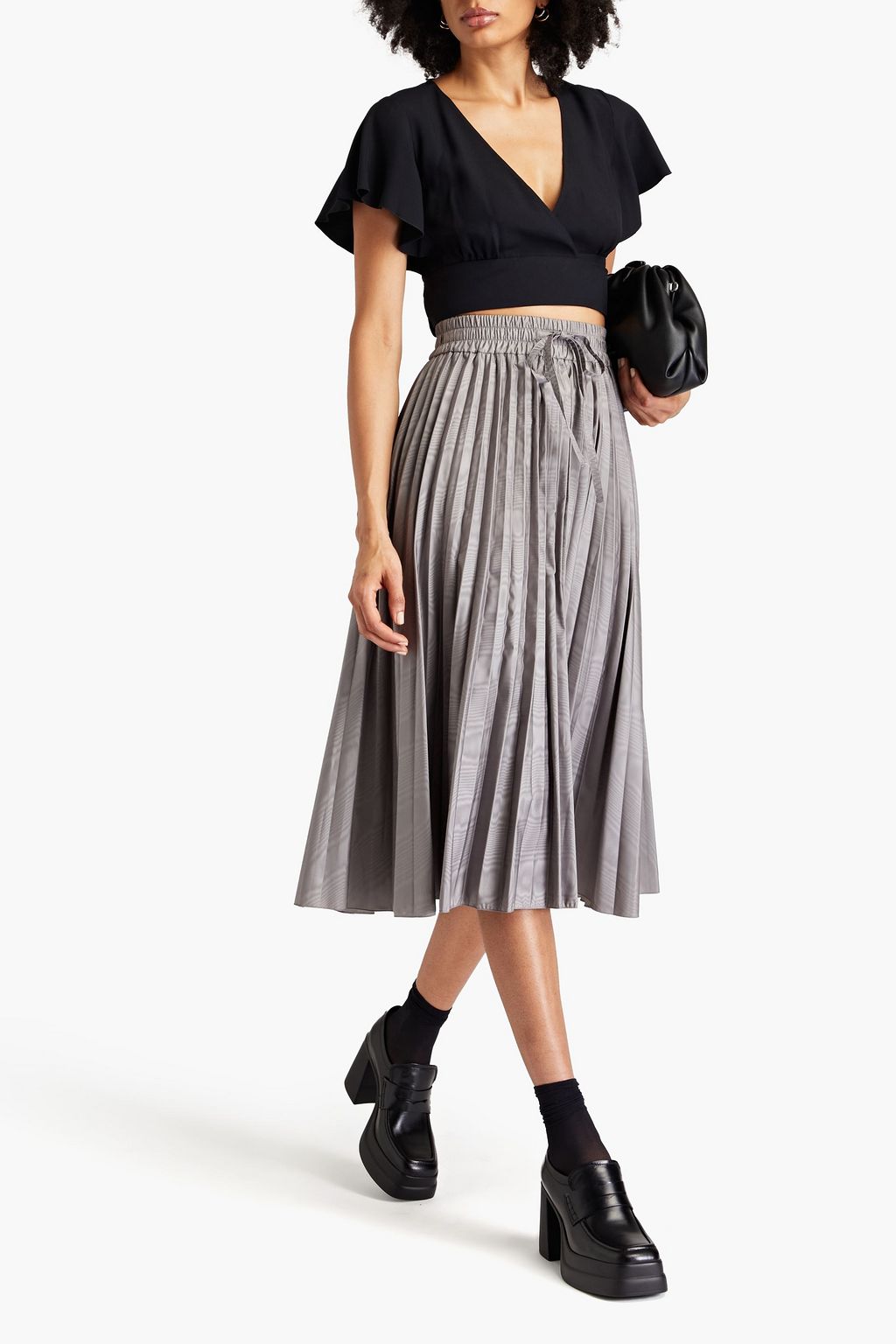 REDVALENTINO تنورة متوسطة الطول من قماش المواريه مزينة بكسرات