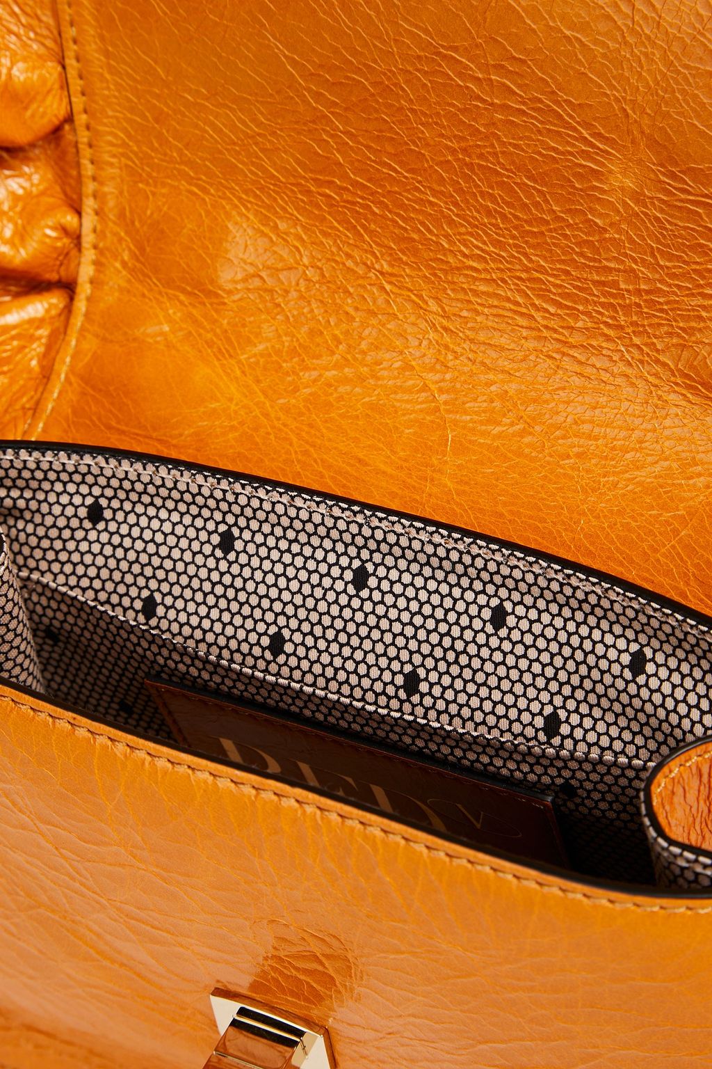 RED(V) Crossbody Bag aus Leder mit Rüschen