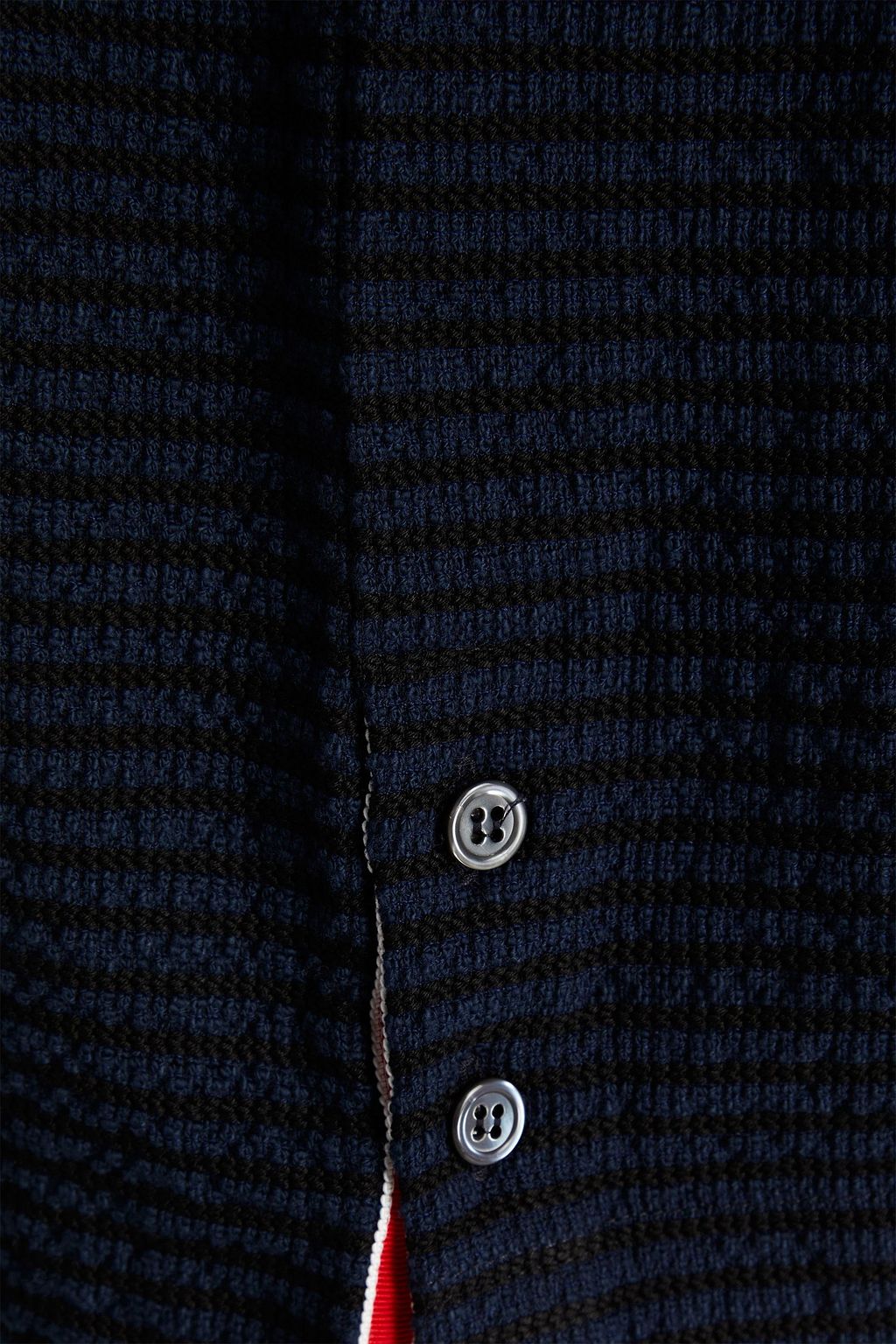 THOM BROWNE قميص من الجيرسي المصنوع من مزيج من القطن بتصميم مخطط
