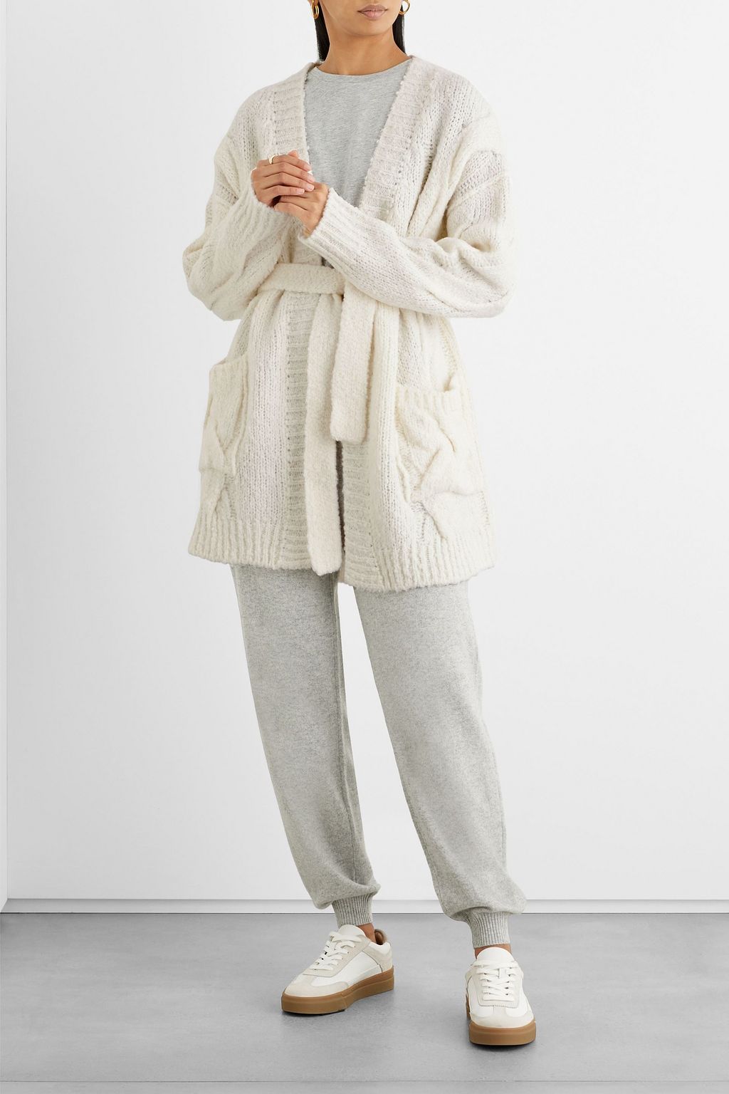 IRIS & INK Gemma Oversized-Cardigan aus Wolle mit Zopfstrickmuster