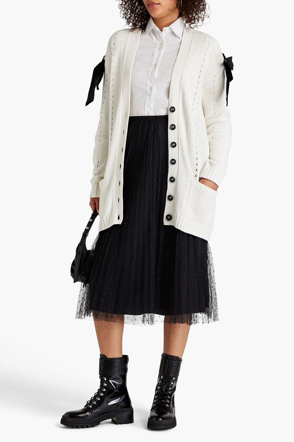 REDVALENTINO كارديغان مصنوع من نسيج بحبكة بوانتيل ومزين بربطة بشكل فراشة