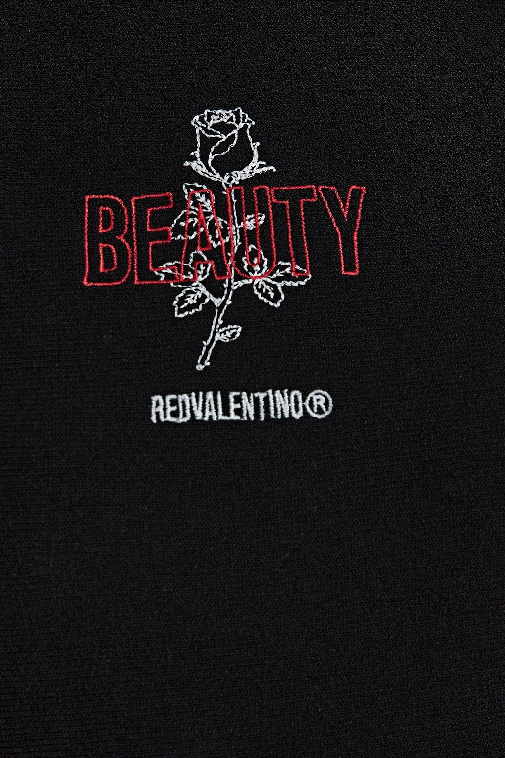 REDVALENTINO فستان قصير من نسيج بحبكة مطاطية بحواف من قماش بوان ديسبري بتصميم مطرّز