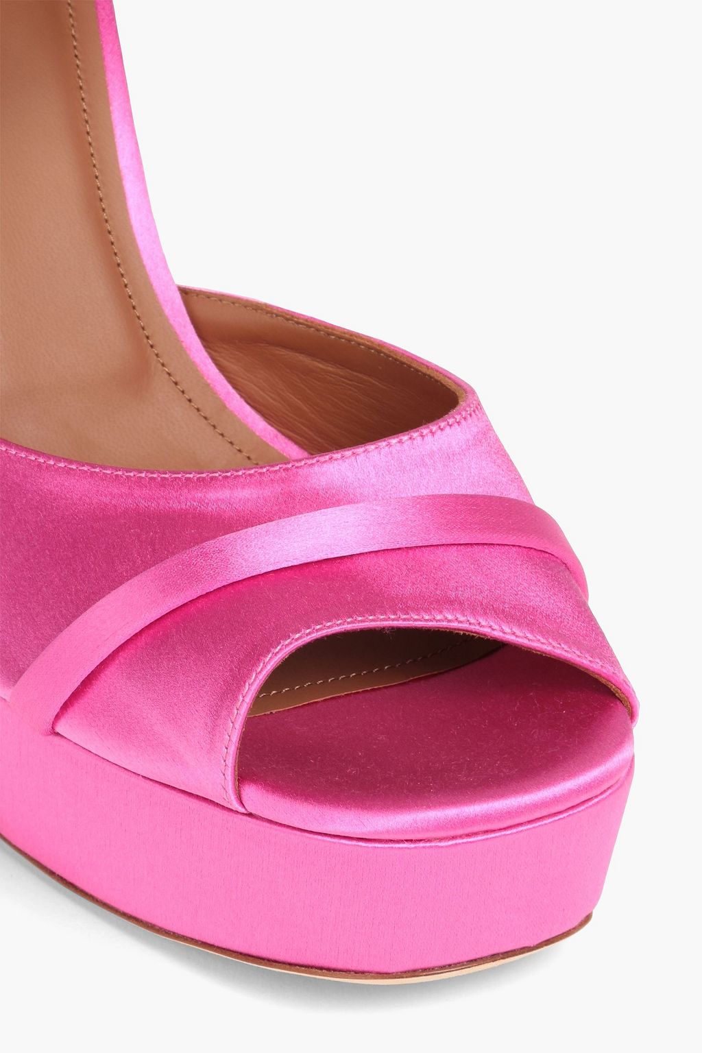 MALONE SOULIERS صندل «يوري» بنعل سميك مصنوع من الساتان