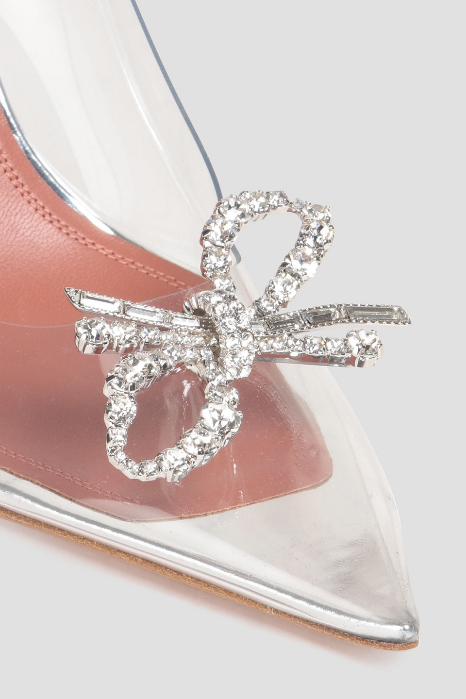 Amina Muaddi Rosie Pumps Aus Verspiegeltem Leder Und Pvc Mit Schleife In Clear