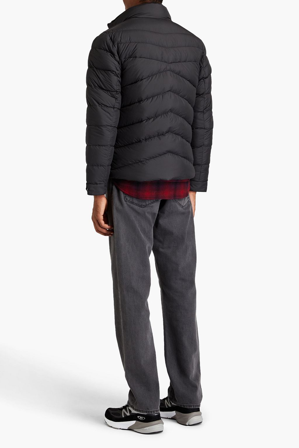 WOOLRICH جاكيت محشو بالزغب ومصنوع من قماش عازل بتصميم مبطّن