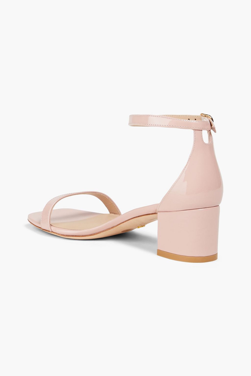 STUART WEITZMAN صندل مصنوع من الجلد اللامع