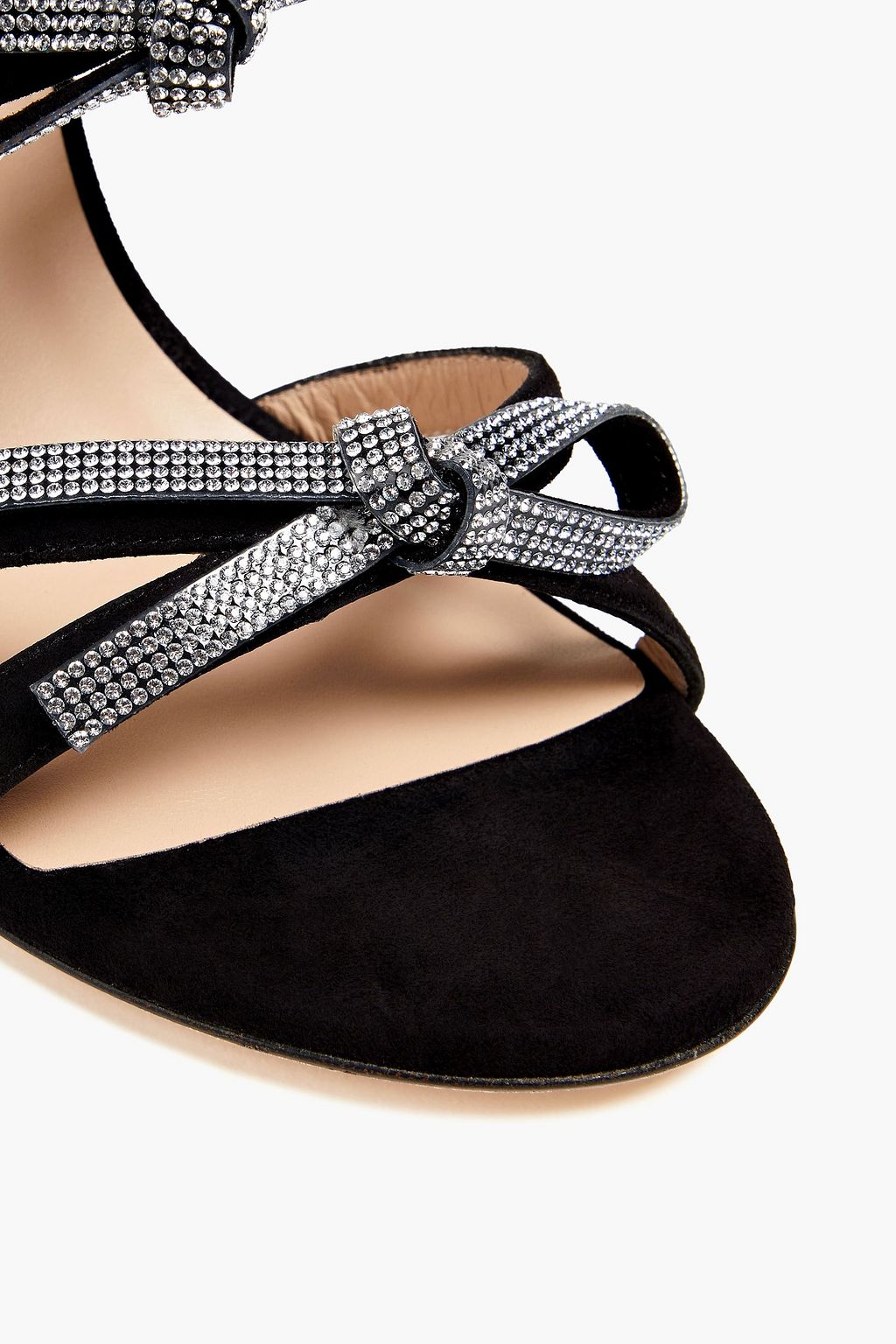 STUART WEITZMAN صندل مصنوع من جلد السويد مزين بربطة بشكل فراشة