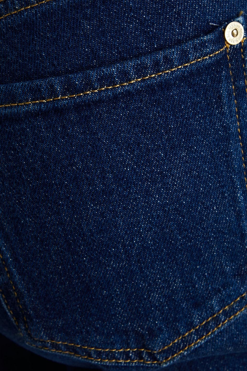 7 FOR ALL MANKIND جينز «لوغان ستوف بايب» قصير بأرجل مستقيمة وبخصر عالٍ
