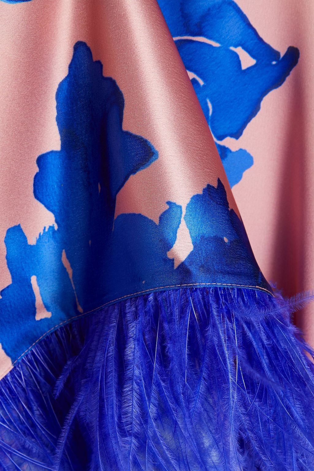 HUISHAN ZHANG Kleid aus Satin mit floralem Print und Federverzierung