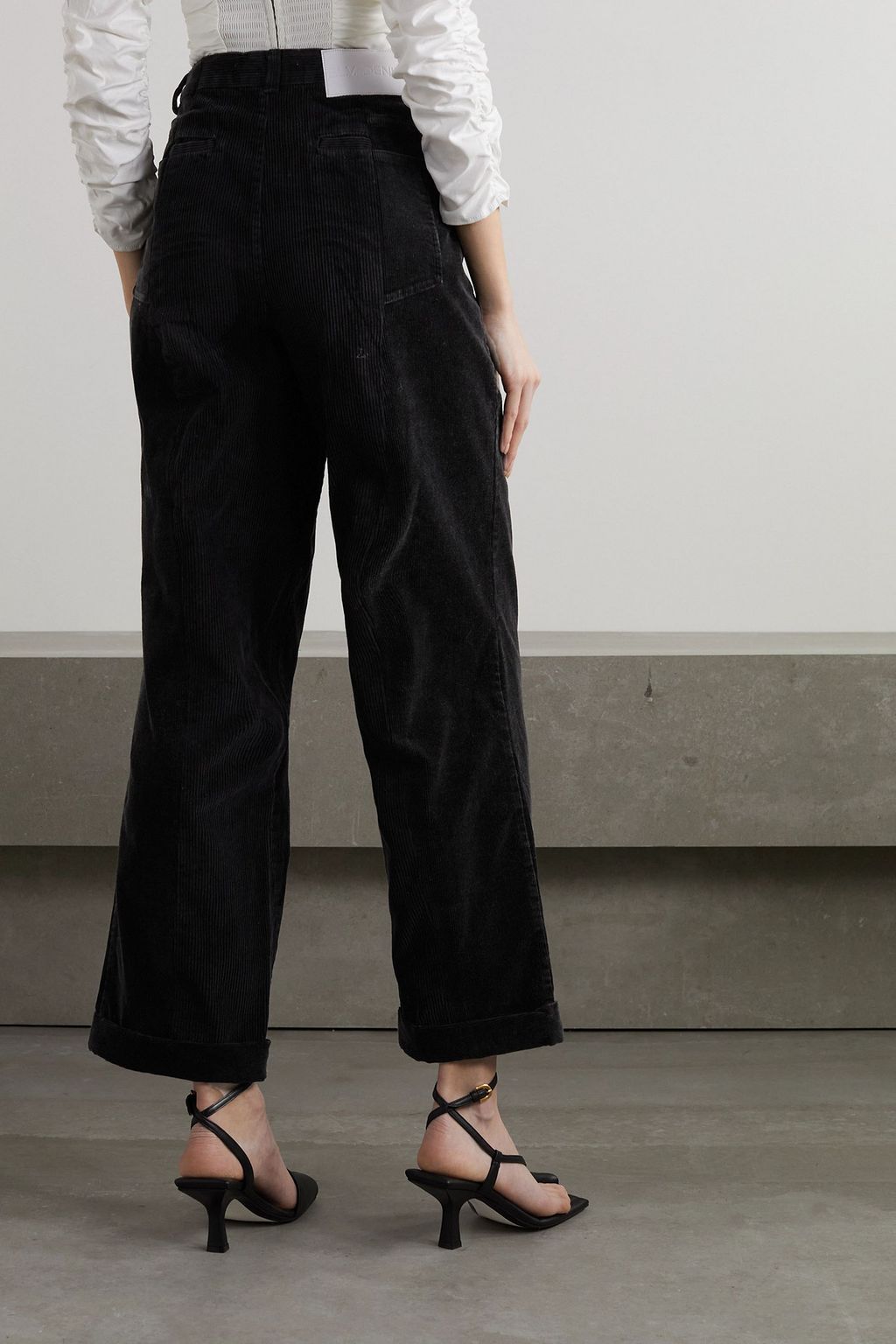 E.L.V. DENIM بنطال بأرجل مستقيمة مصنوع من قطن مخمل مضلّع