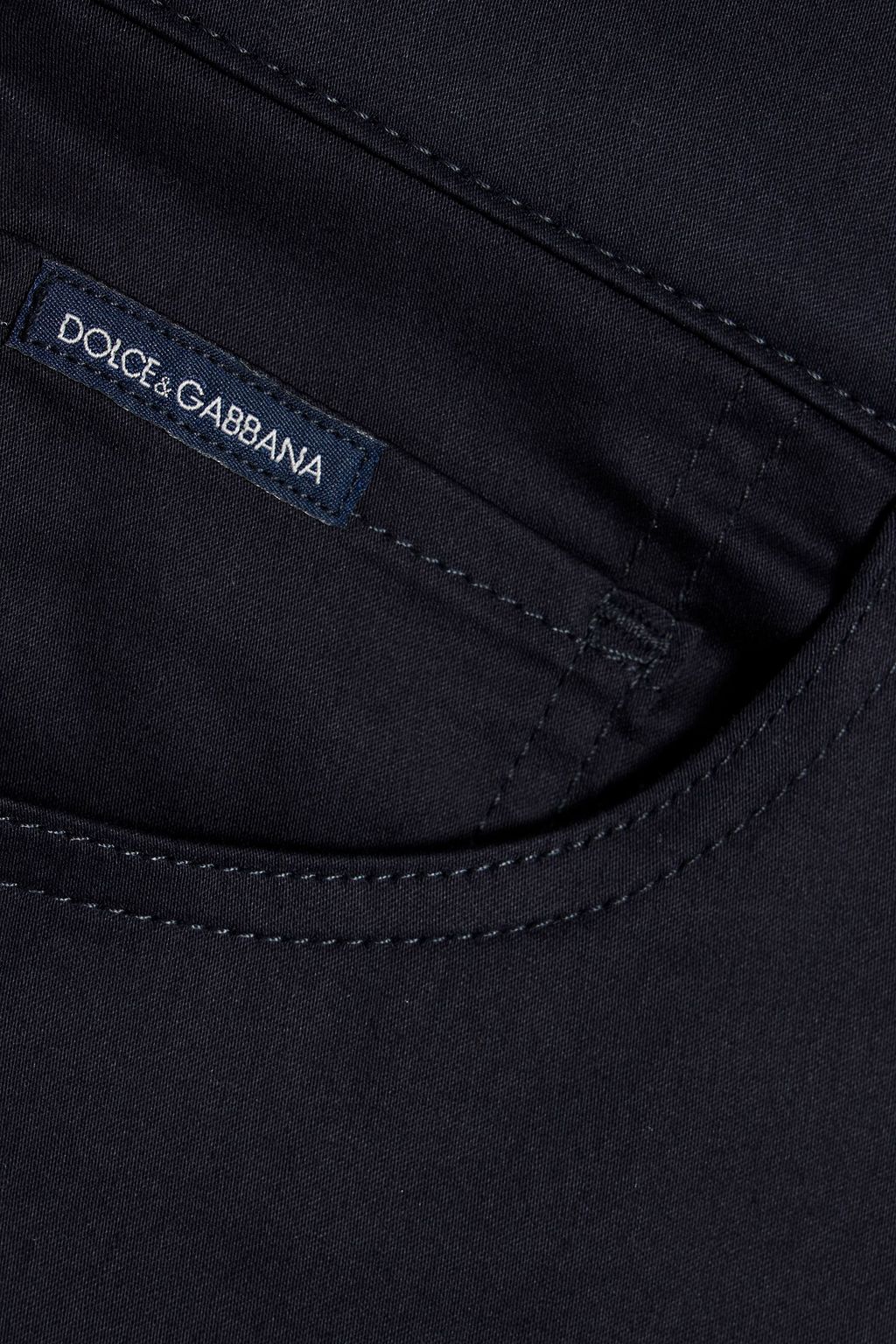 DOLCE&GABBANA بنطال بأرجل ضيقة مصنوع من مزيج من القطن
