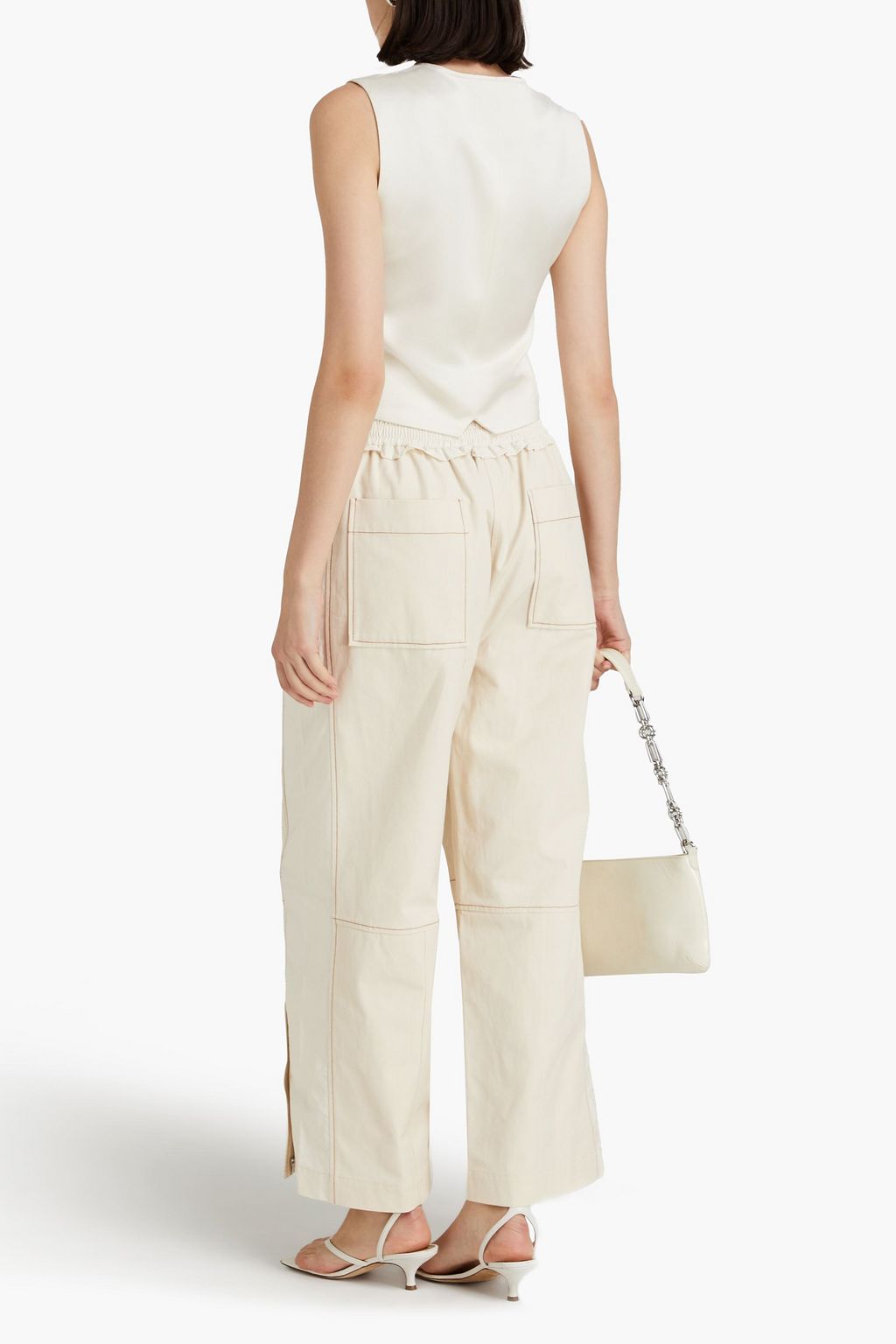 3.1 PHILLIP LIM بنطال قصير بأرجل واسعة مصنوع من قطن كنفا مع قطع محاكة بجانب بعضها البعض من قماش ريبستوب