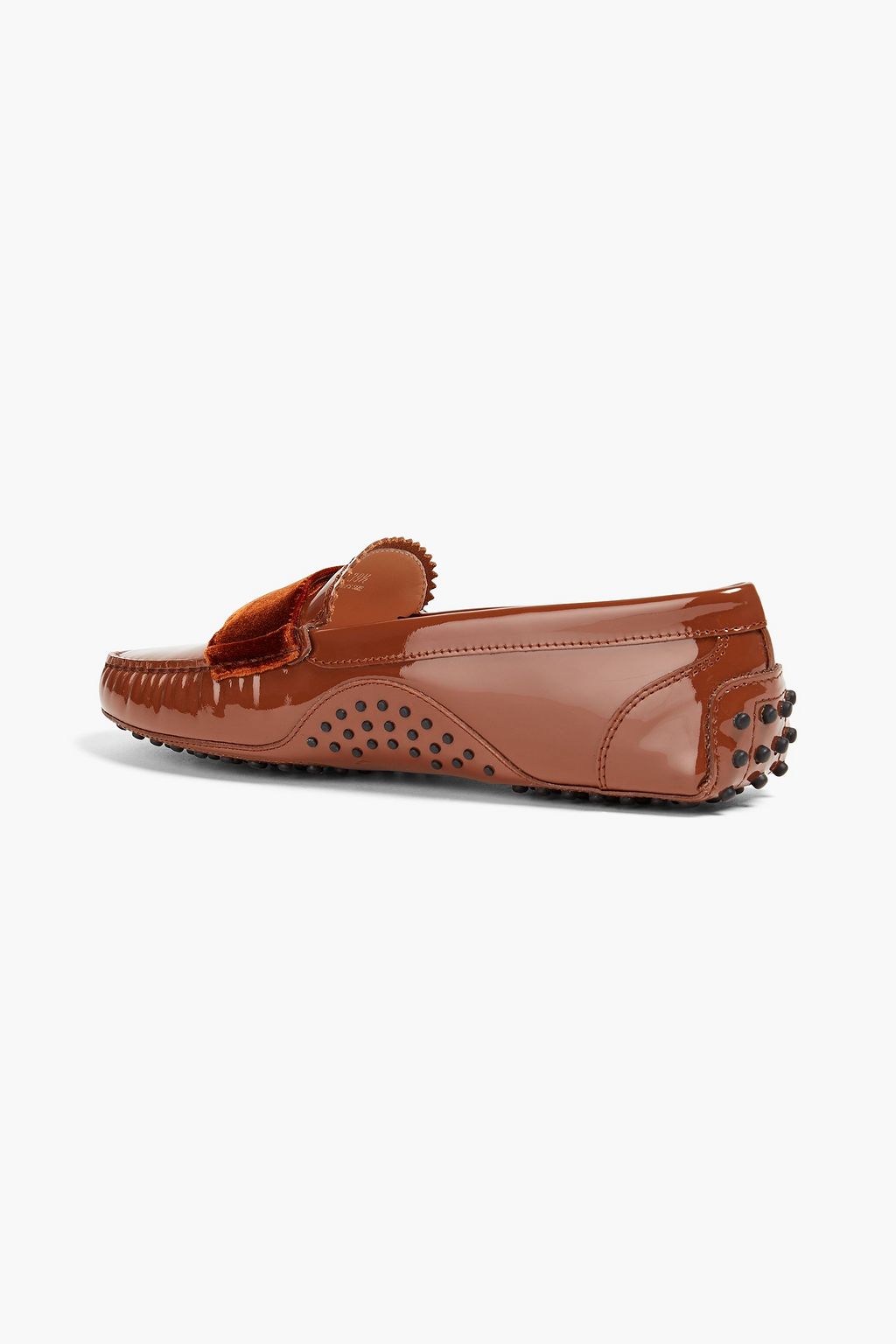 TOD'S حذاء لوفر مصنوع من الجلد اللامع بحواف من المخمل