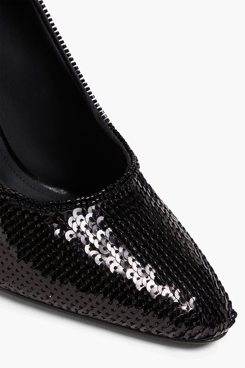 FERRAGAMO حذاء بامب مصنوع من الشبك بتصميم مزركش