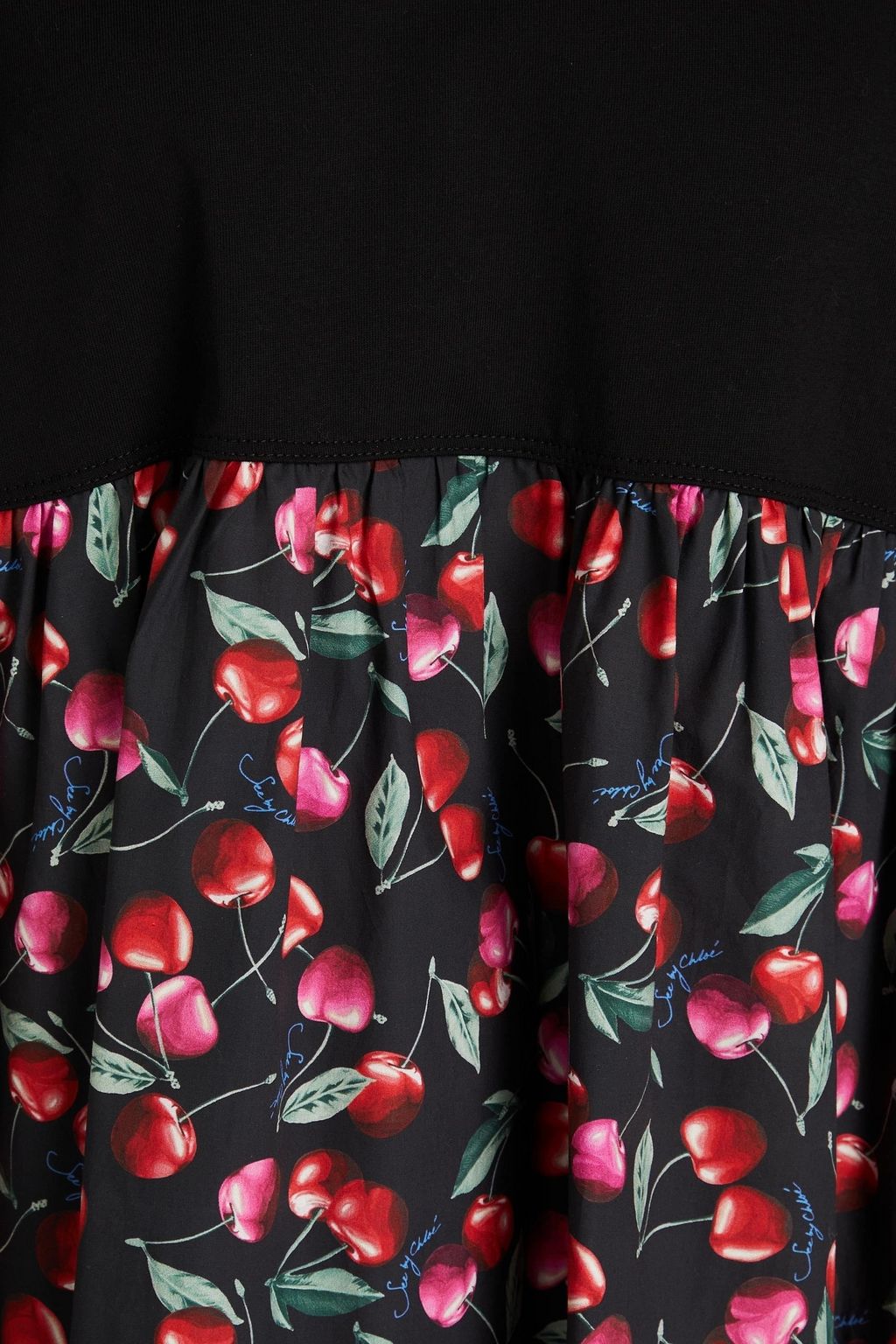 SEE BY CHLOÉ فستان قصير مصنوع من قطن بوبلين مطاطي مع قطع محاكة بجانب بعضها البعض من الجيرسي ومزين بطبعات