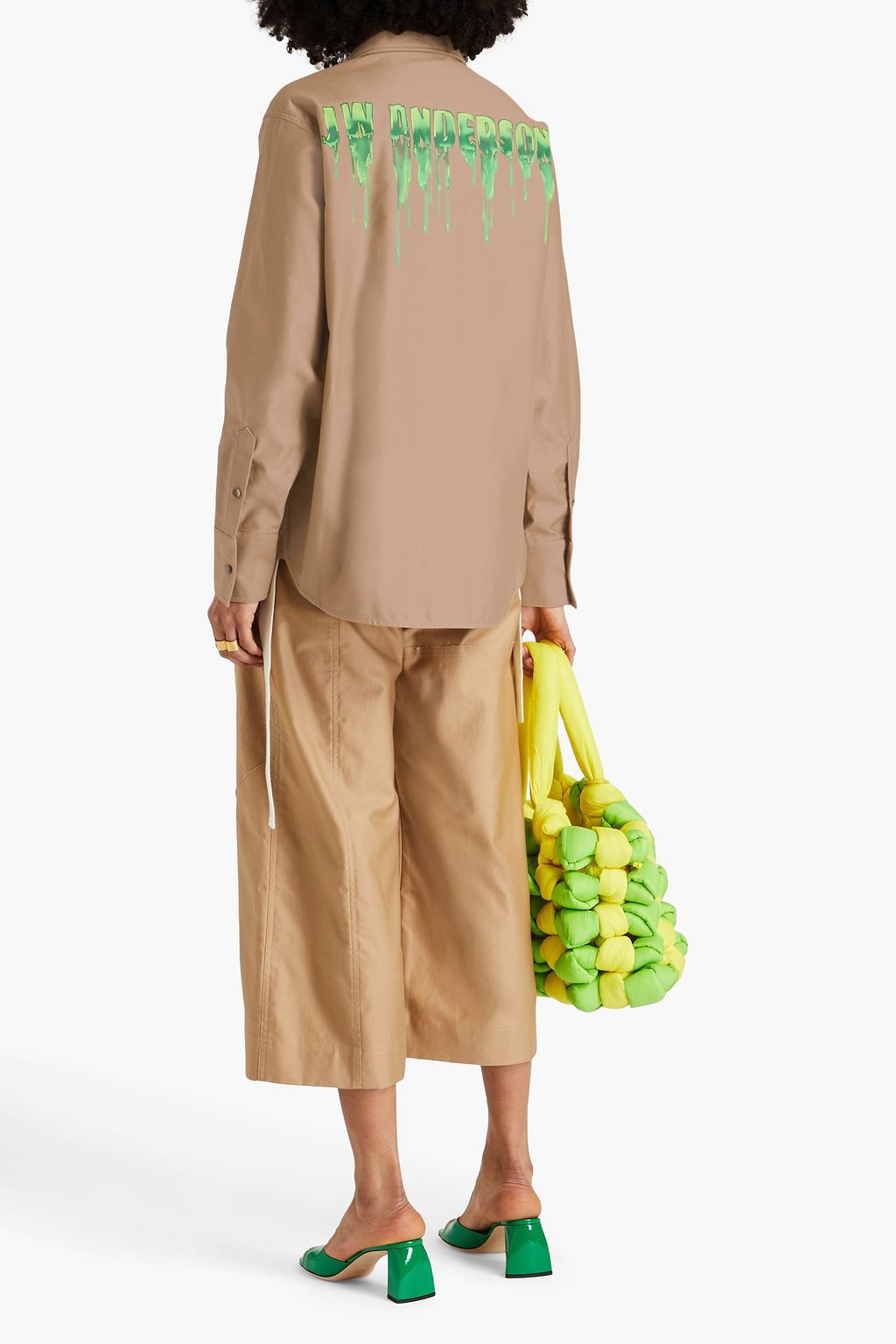 JW ANDERSON قميص من القطن بتصميم فضفاض مزين بطبعة شعار العلامة