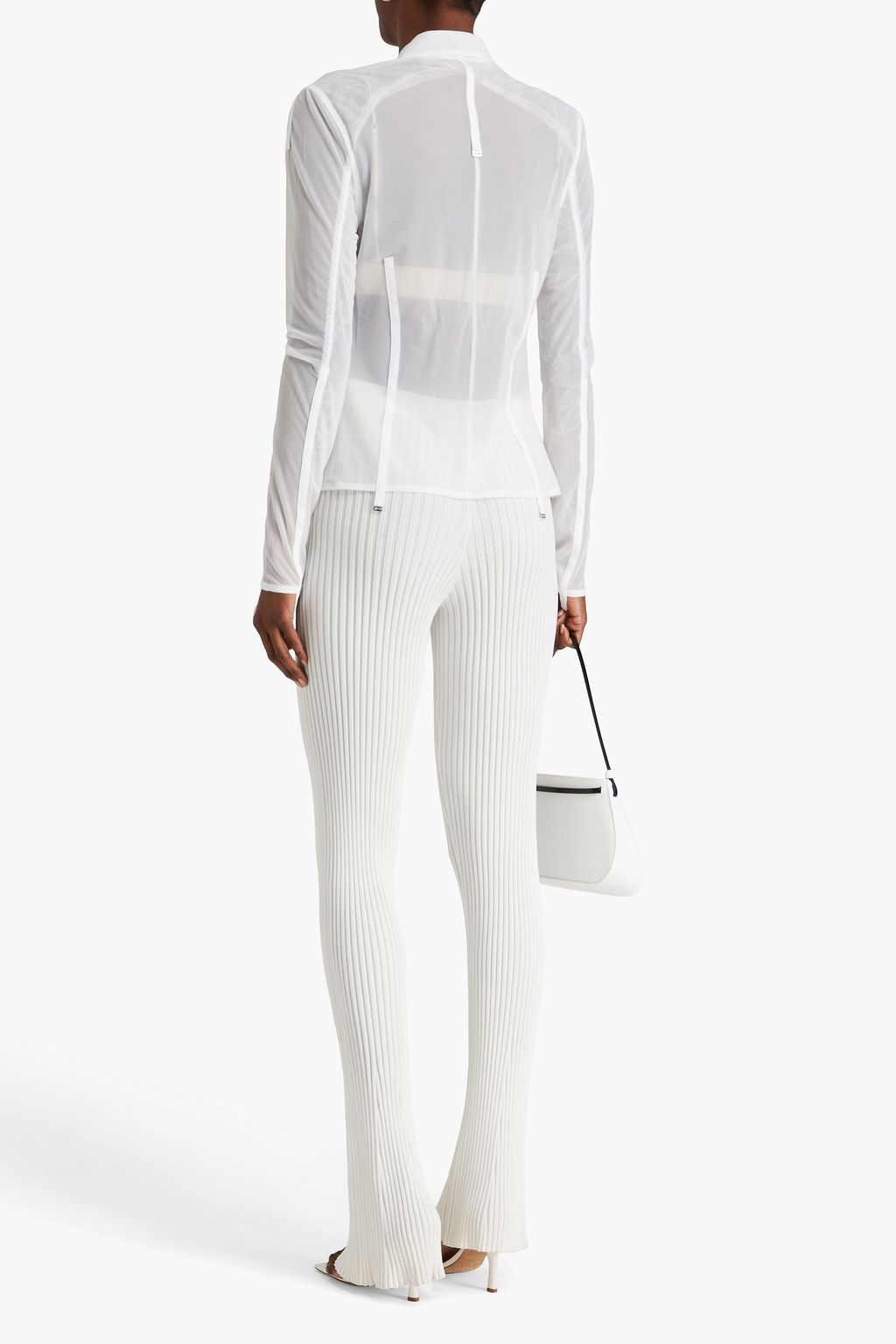 JACQUEMUS قميص ’’فيلا’’ مصنوع من الشبك ومزين بفتحات
