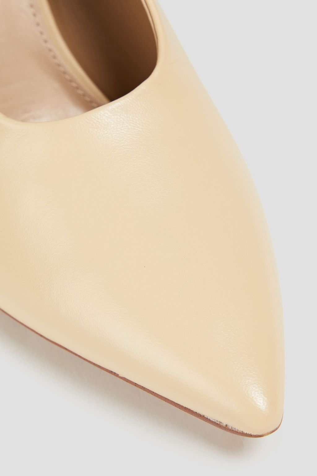 SAM EDELMAN حذاء بامب “هيلتون” مصنوع من الجلد