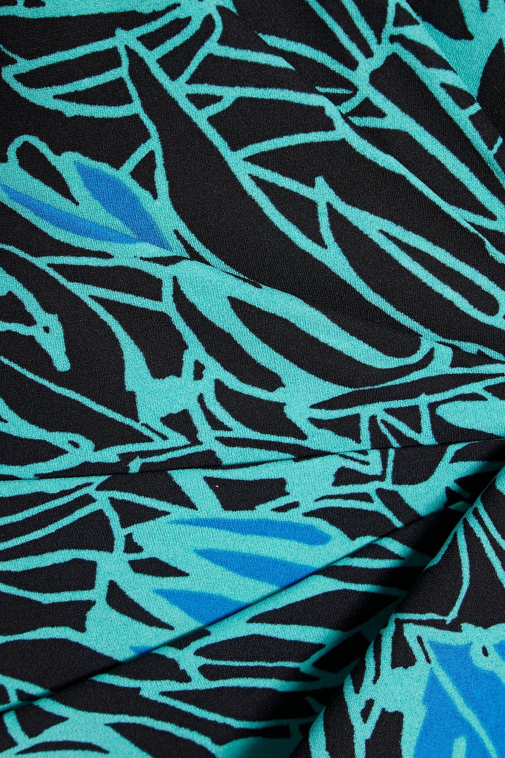 DIANE VON FURSTENBERG فستان “كارلا” مصنوع من الكريب بتصميم ملتف ومزين بطبعات
