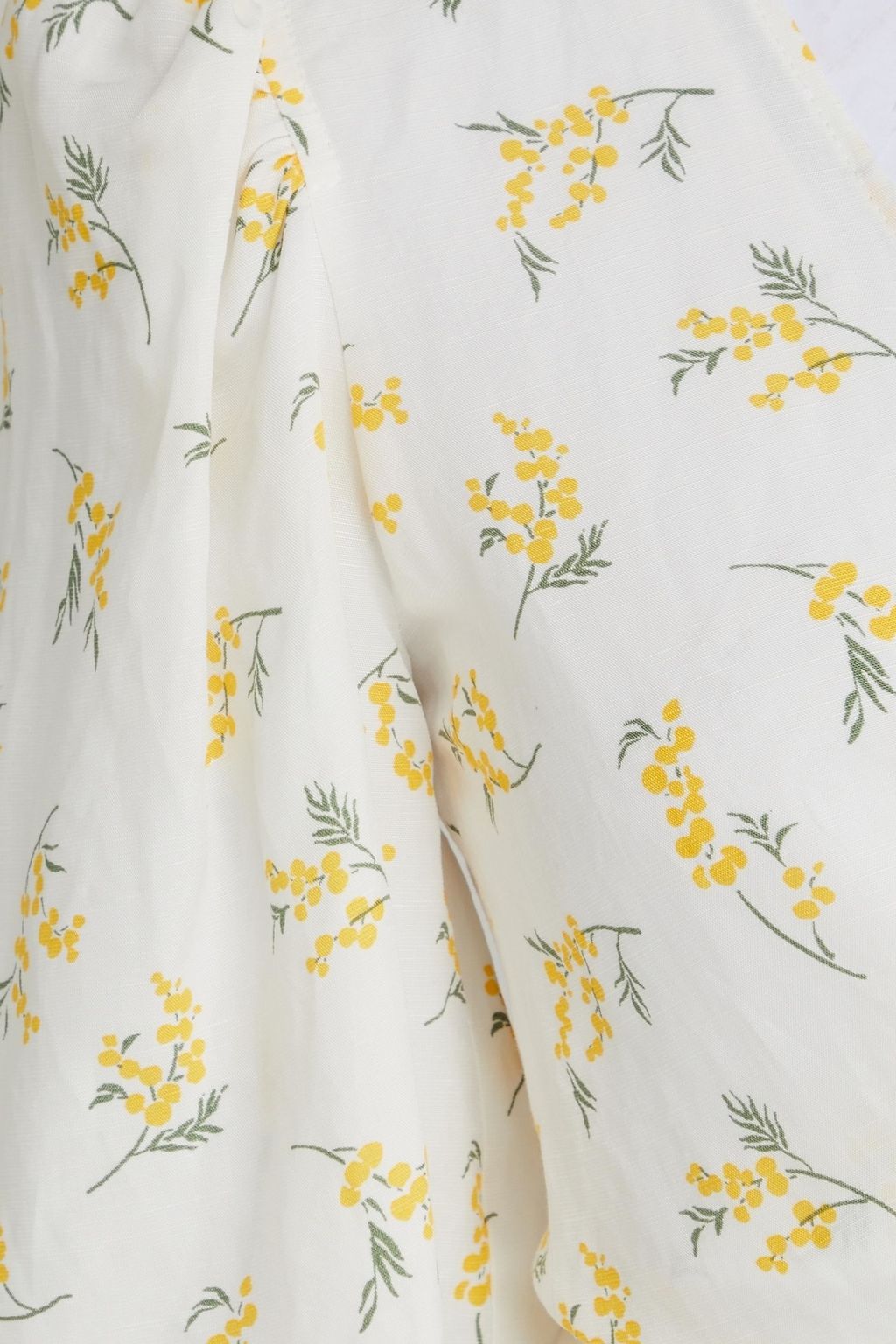 CLAUDIE PIERLOT クレープ クロップド ラップトップス フローラルプリント