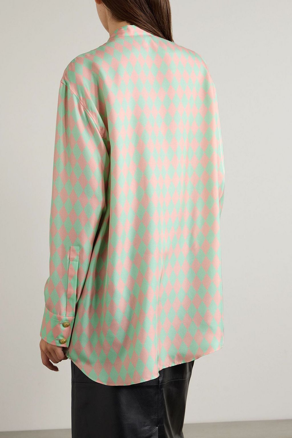 BALMAIN قميص argyle من الساتان الحريري بتصميم فضفاض