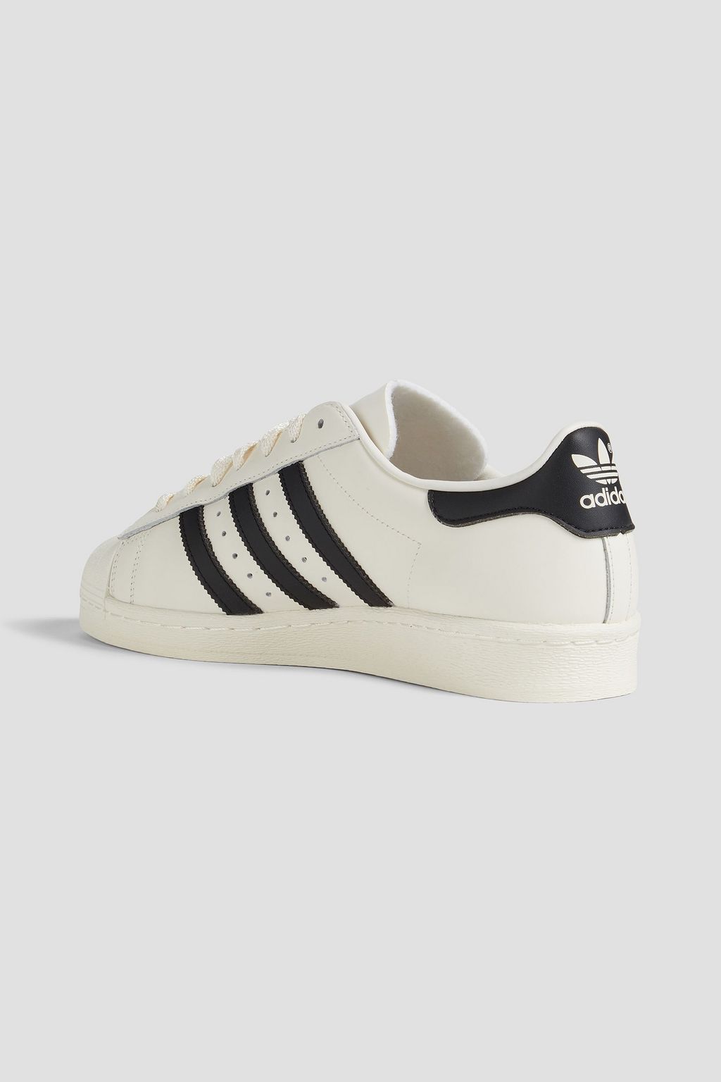 ADIDAS حذاء سنيكرز ’’سوبرستار 82’’ مصنوع من الجلد بتصميم مخطط