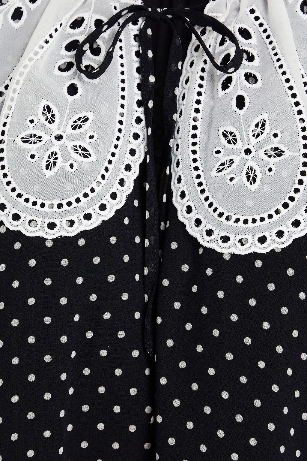 CLAUDIE PIERLOT فستان قصير من قماش جورجيت بحواف مزينة بتطريز إنجليزي