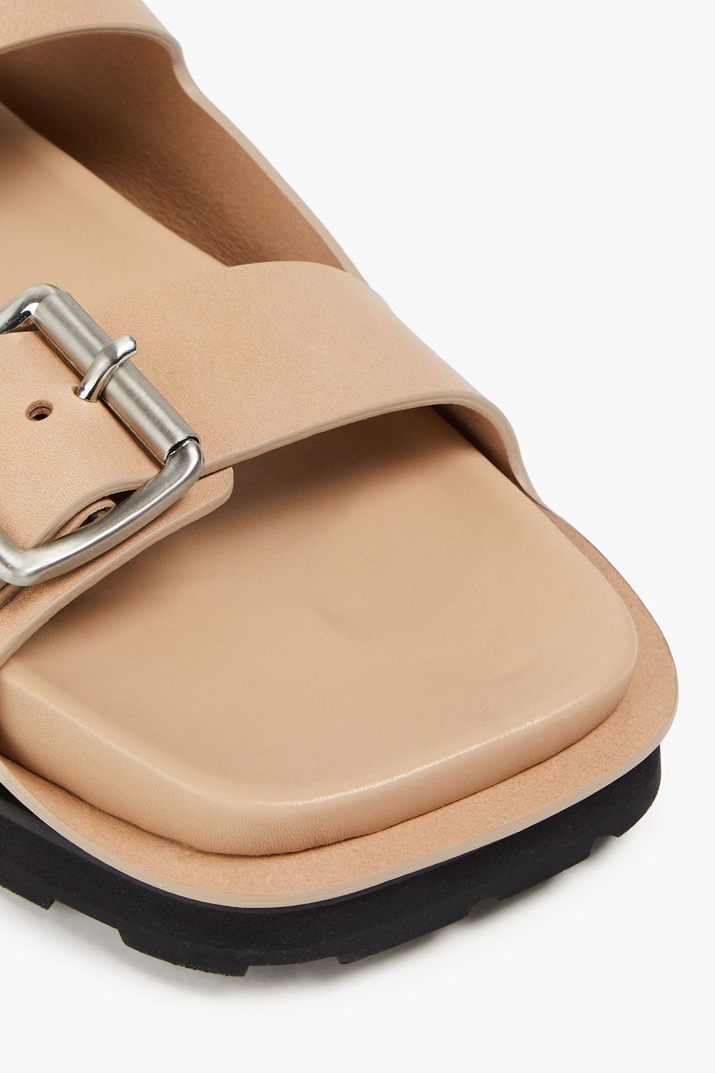 JIL SANDER صندل مصنوع من الجلد ومزود بإبزيم