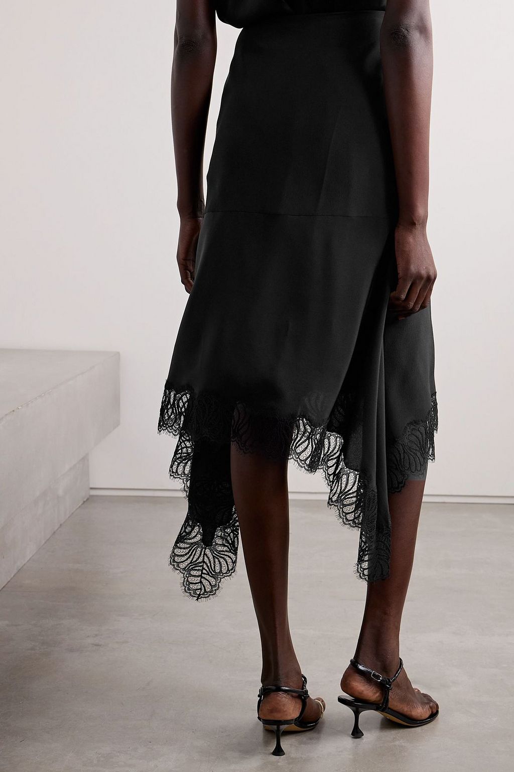 STELLA MCCARTNEY Asymmetric lace-trimmed silk-crepe skirt