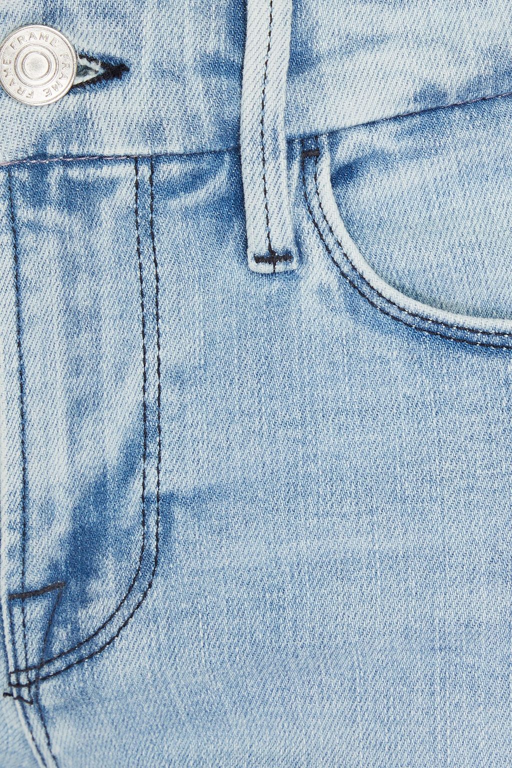 FRAME جينز ’’لو كروب ميني بوت’’ بقصّة بوت كت وبخصر متوسط الارتفاع بتأثير معتق