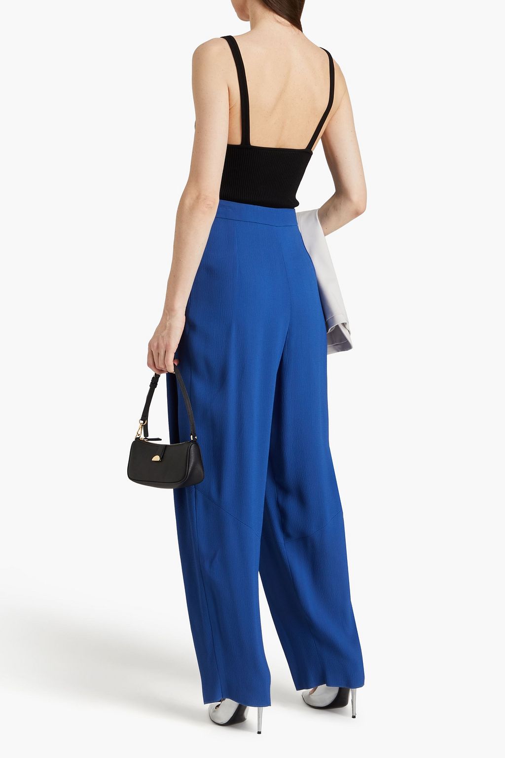 EMPORIO ARMANI クレープ テーパードパンツ タック入り