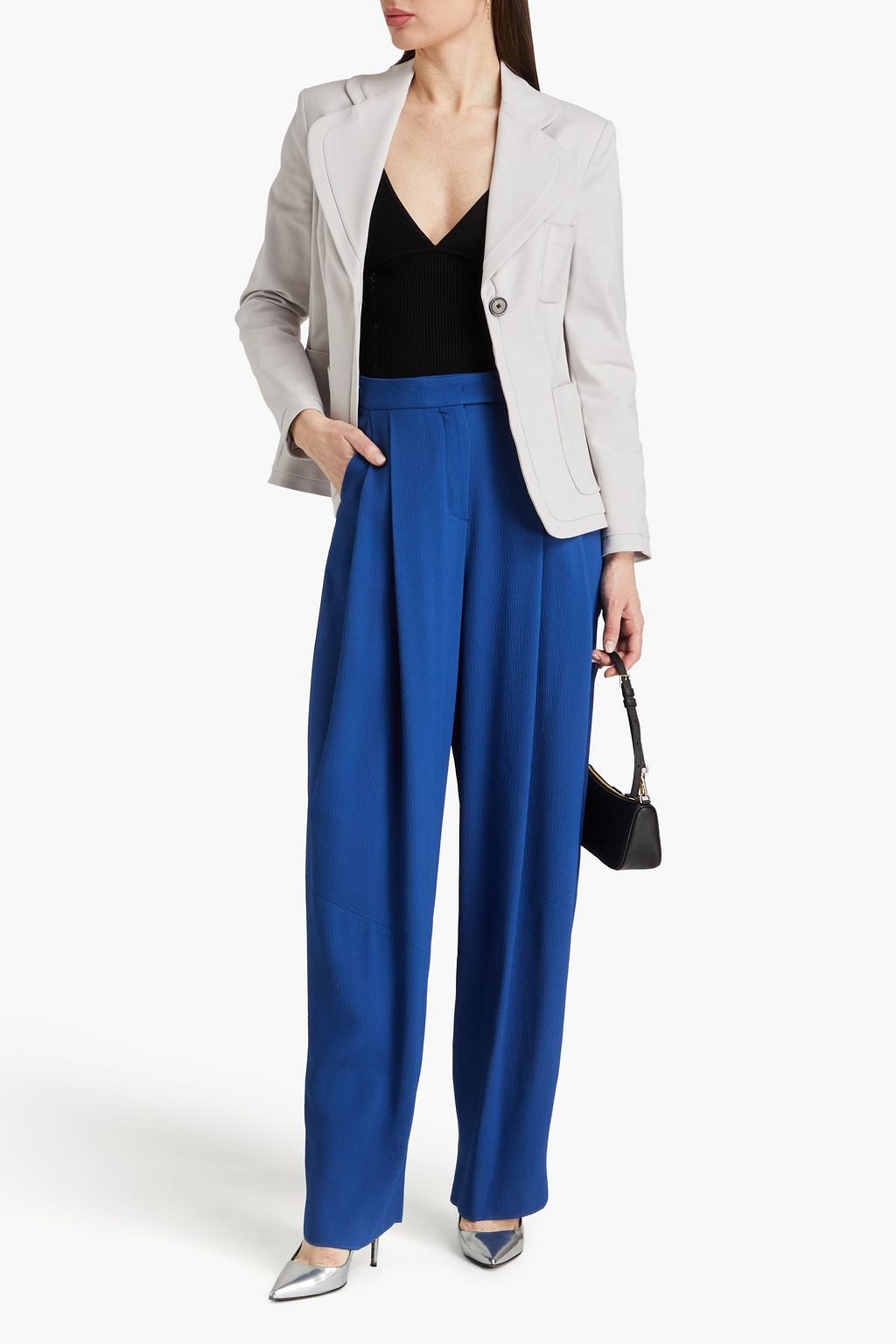 EMPORIO ARMANI クレープ テーパードパンツ タック入り