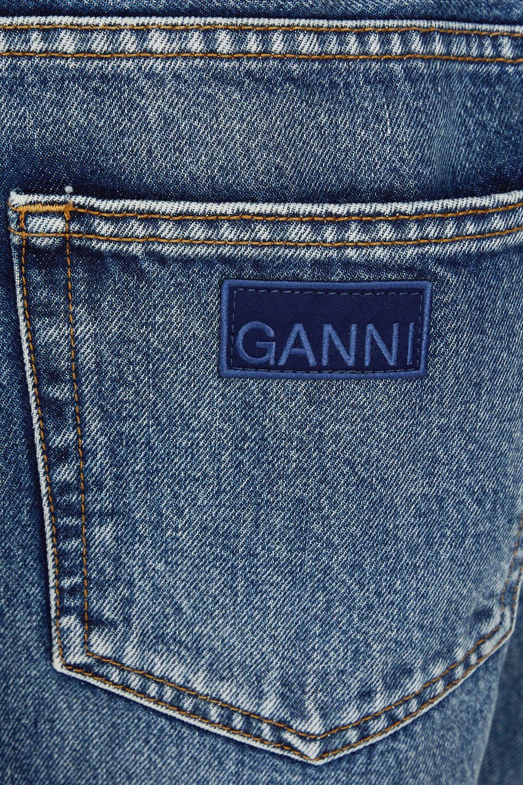 GANNI جينز قصير بأرجل مستقيمة وبلون باهت