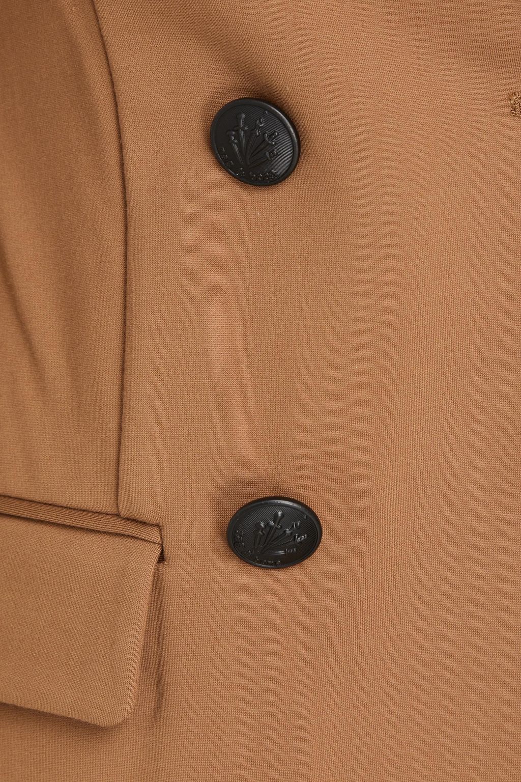 RAG & BONE بليزر “وارين” مصنوع من الجيرسي المطاطي ومزود بصفين من الأزرار