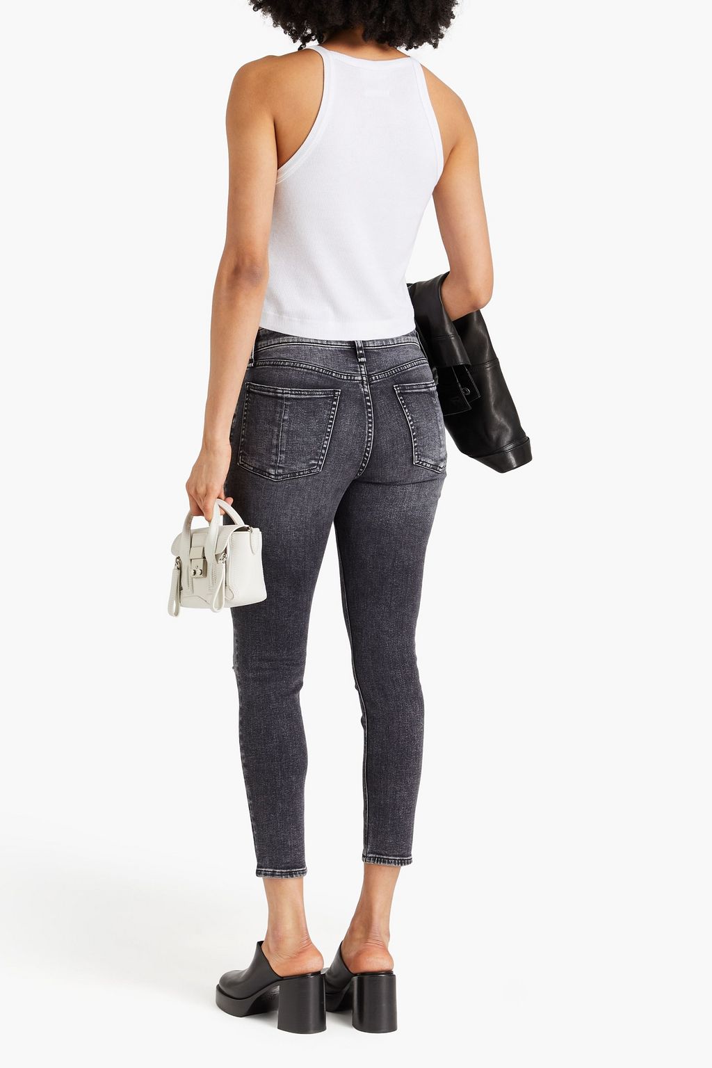 RAG & BONE جينز “كيت” قصير بأرجل ضيقة وخصر منخفض الارتفاع بتأثير معتق