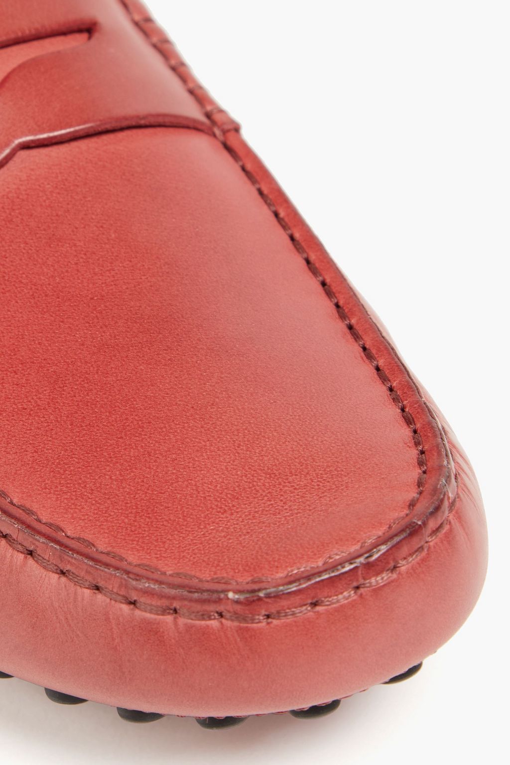 TOD'S حذاء قيادة مصنوع من الجلد