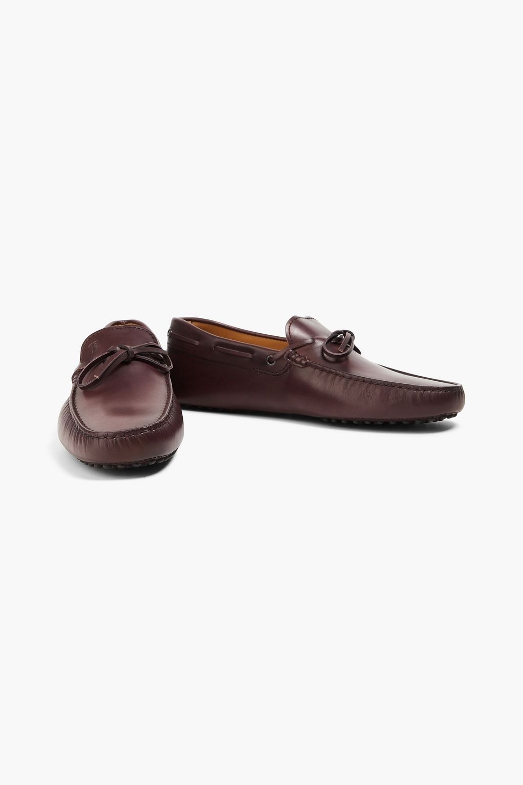 TOD'S حذاء قيادة مصنوع من الجلد