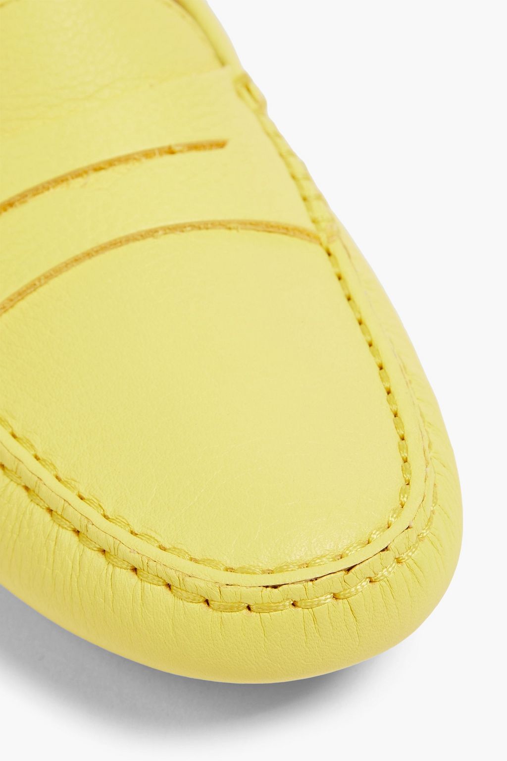 TOD'S ペブル加工レザー ローファー
