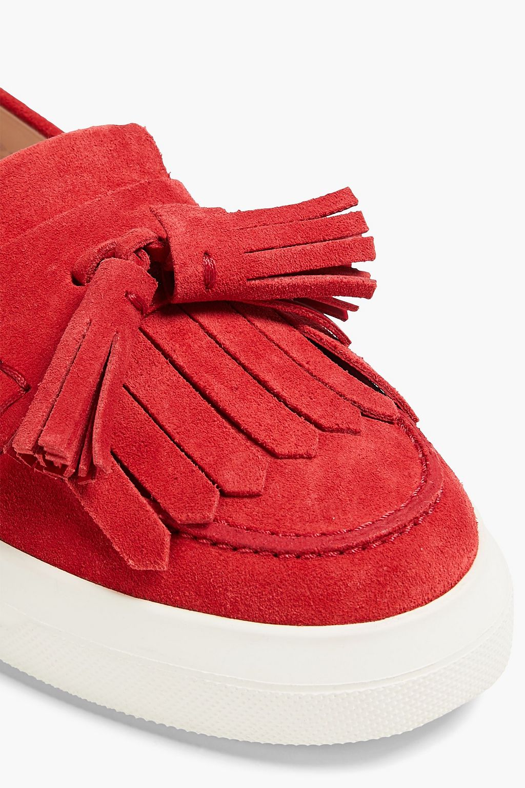 TOD'S حذاء لوفر مصنوع من جلد السويد ومزين بشرّابات
