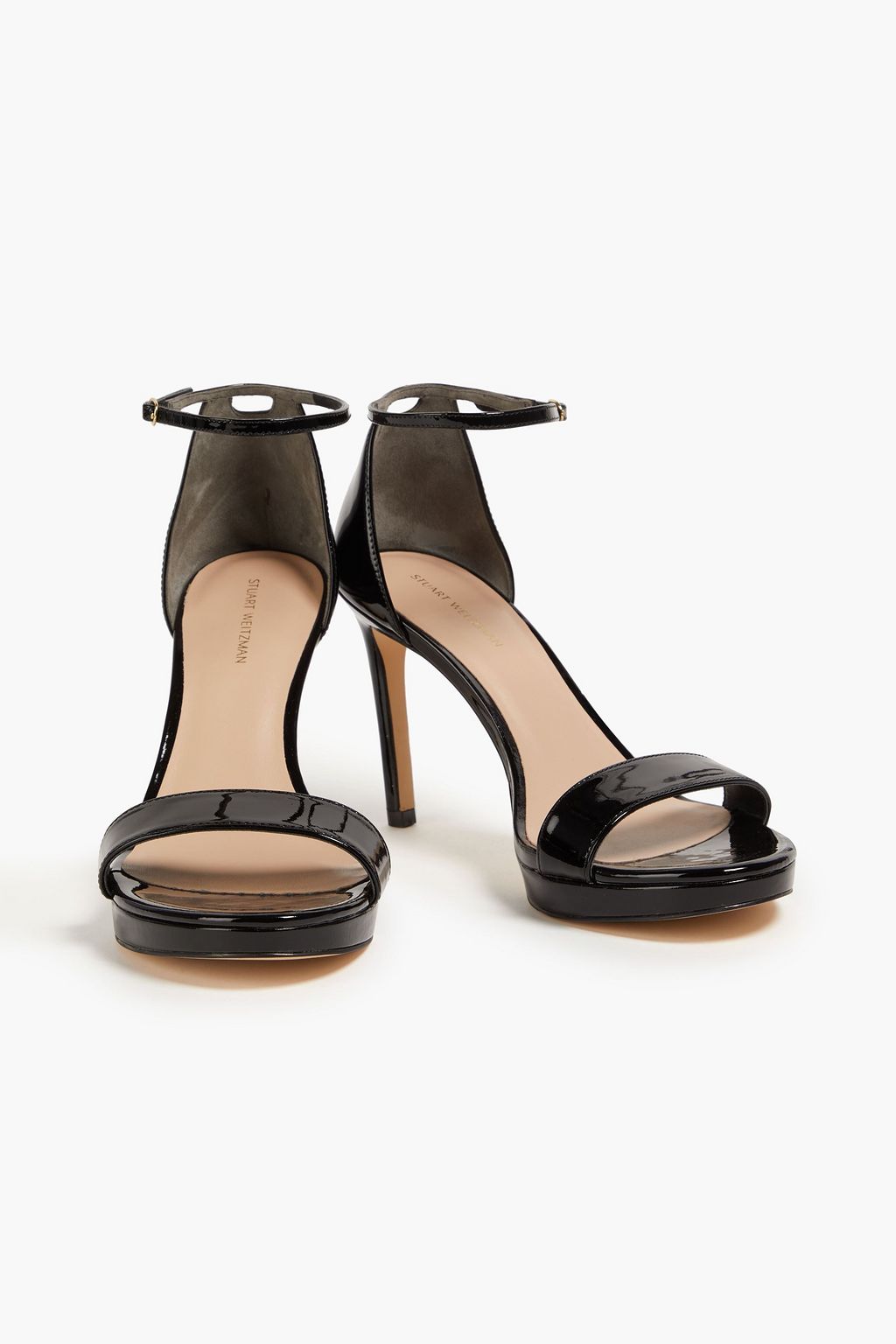 STUART WEITZMAN صندل مصنوع من الجلد اللامع