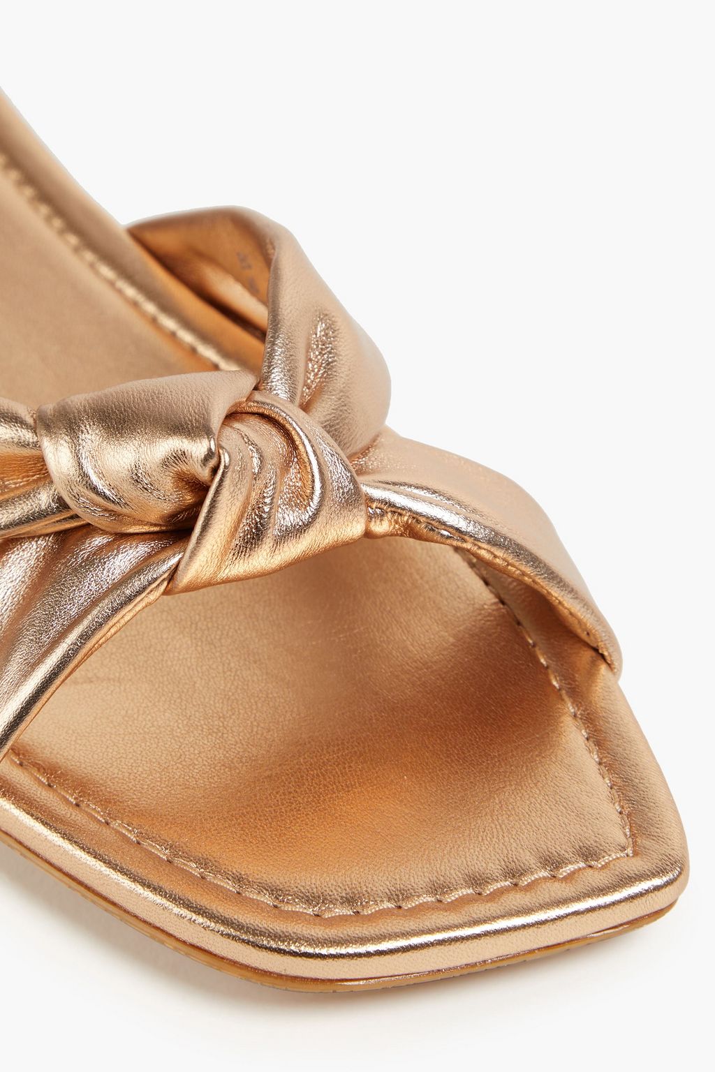 STUART WEITZMAN レザー サンダル ノット付き メタリック