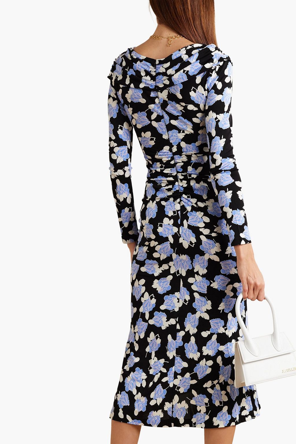 DIANE VON FURSTENBERG فستان متوسط الطول “سيلفيانا” مصنوع من الجيرسي المطاطي بتأثير مزموم ومزين بطبعة الأزهار