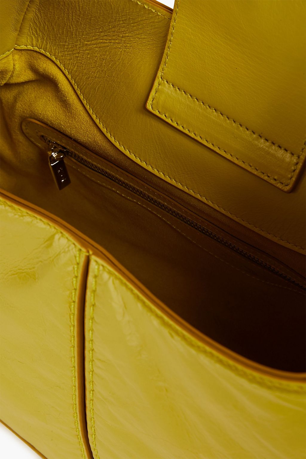 TOD'S Schultertasche aus Leder in Knitteroptik