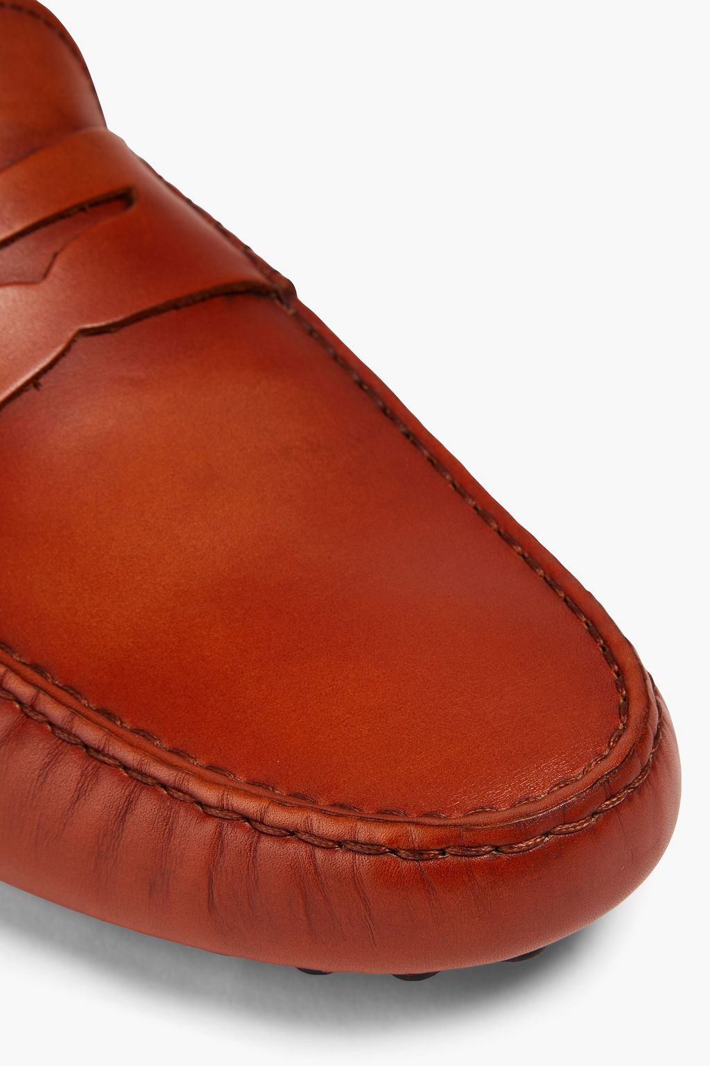 TOD'S حذاء قيادة مصنوع من الجلد