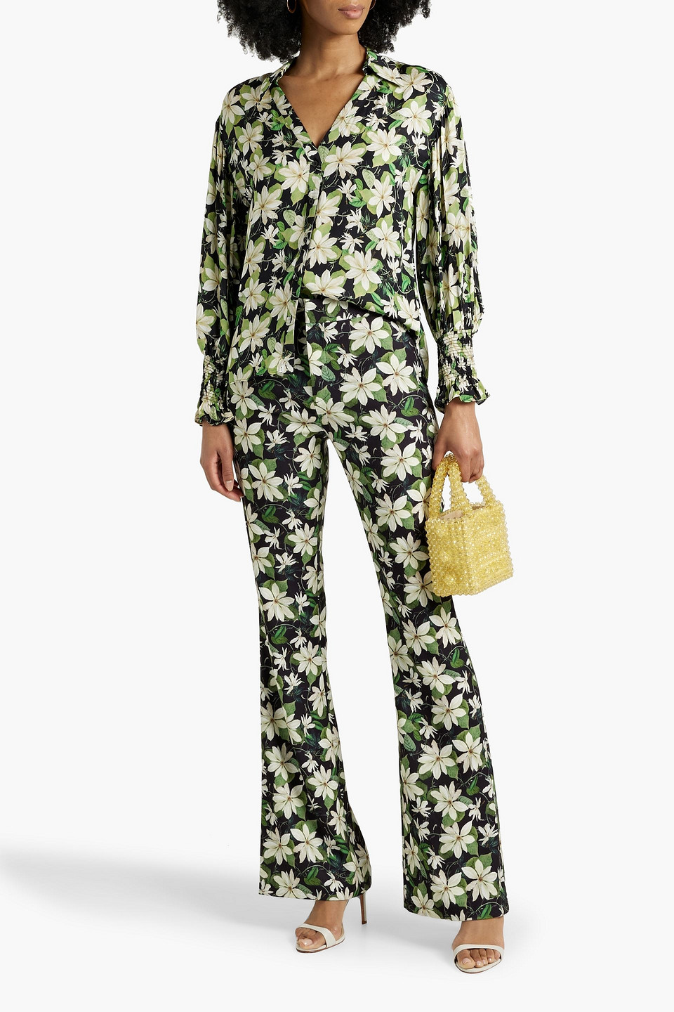 Shop Alice And Olivia Julius Floral-print Satin-twill Blouse In Leaf Green