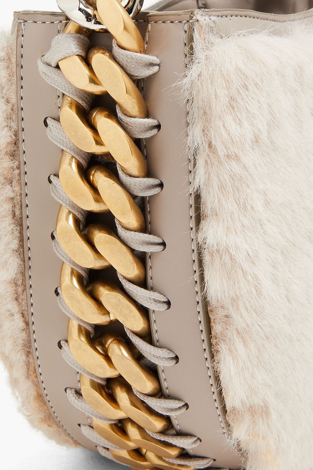 STELLA MCCARTNEY حقيبة كتف مصنوعة من الصوف الناعم الصناعي ومزينة بسلسلة