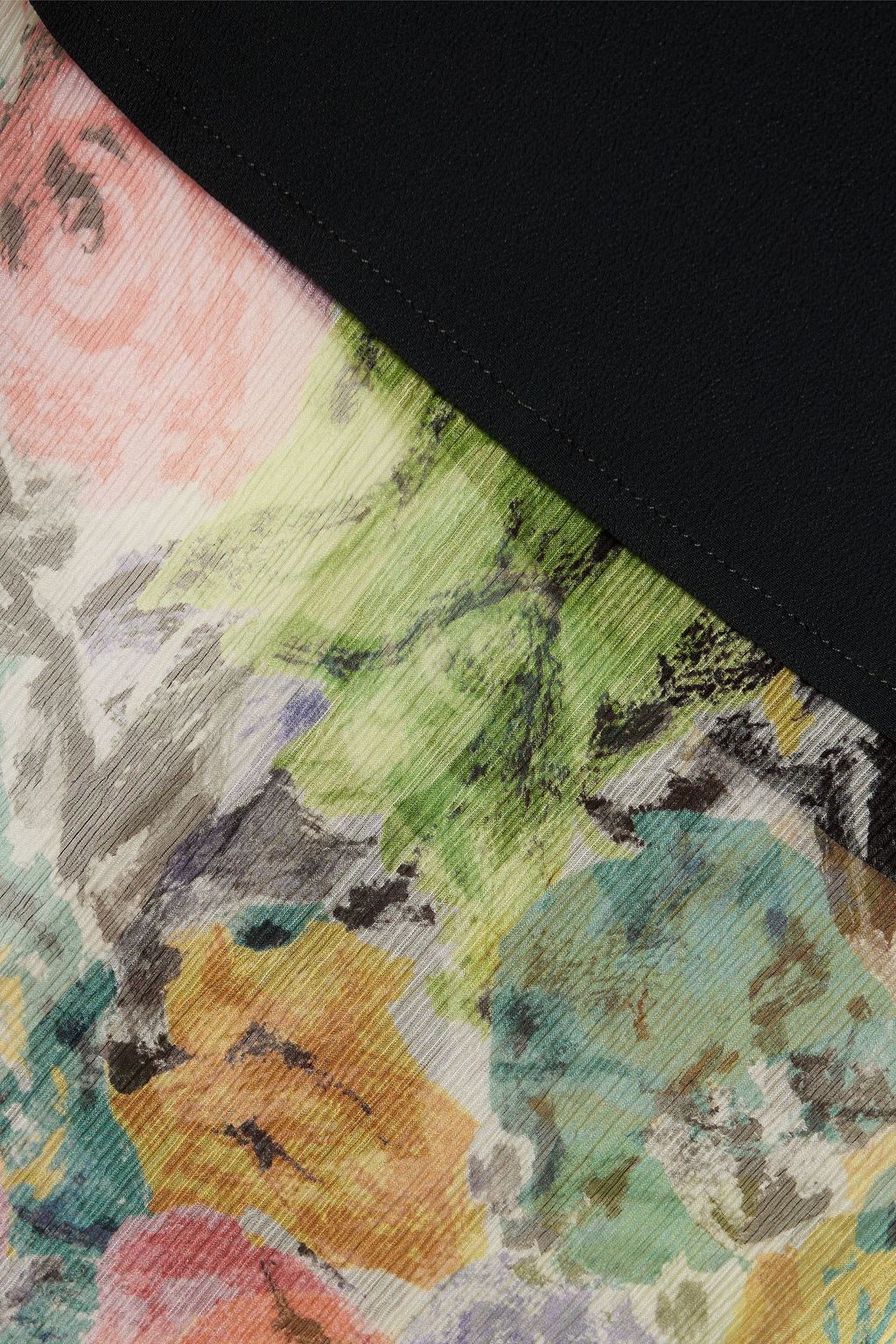 DRIES VAN NOTEN تنورة طويلة من الجورجيت المصنوع من مزيج الحرير مع قطع محاكة بجانب بعضها البعض من الكريب ومزينة بطبعات