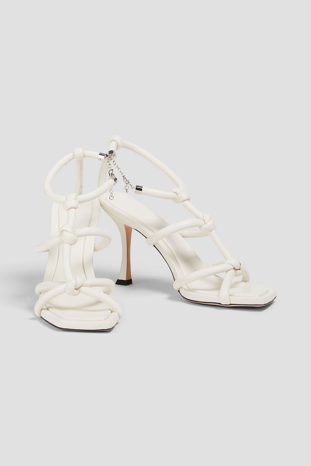 JIMMY CHOO صندل "باي 90" من الجلد بتصميم معقود
